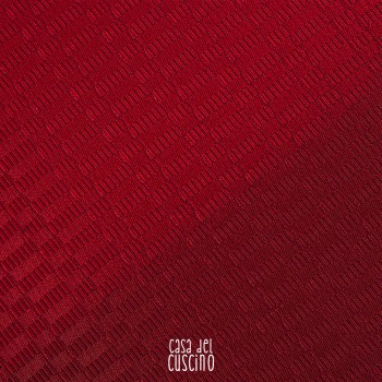 cuscino arredo moderno a fasce verticali colore rosso e magenta