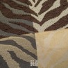 cuscino arredo zebrato con strisce marrone scuro e beige su fondo avorio e grigio